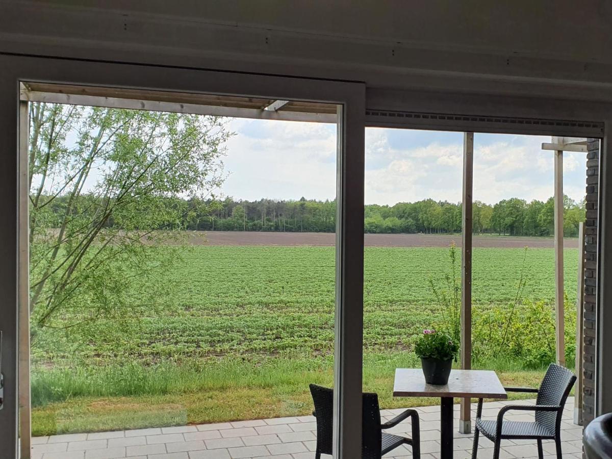 B&B Hotel De Vrije Vogel Elsloo  客房 照片