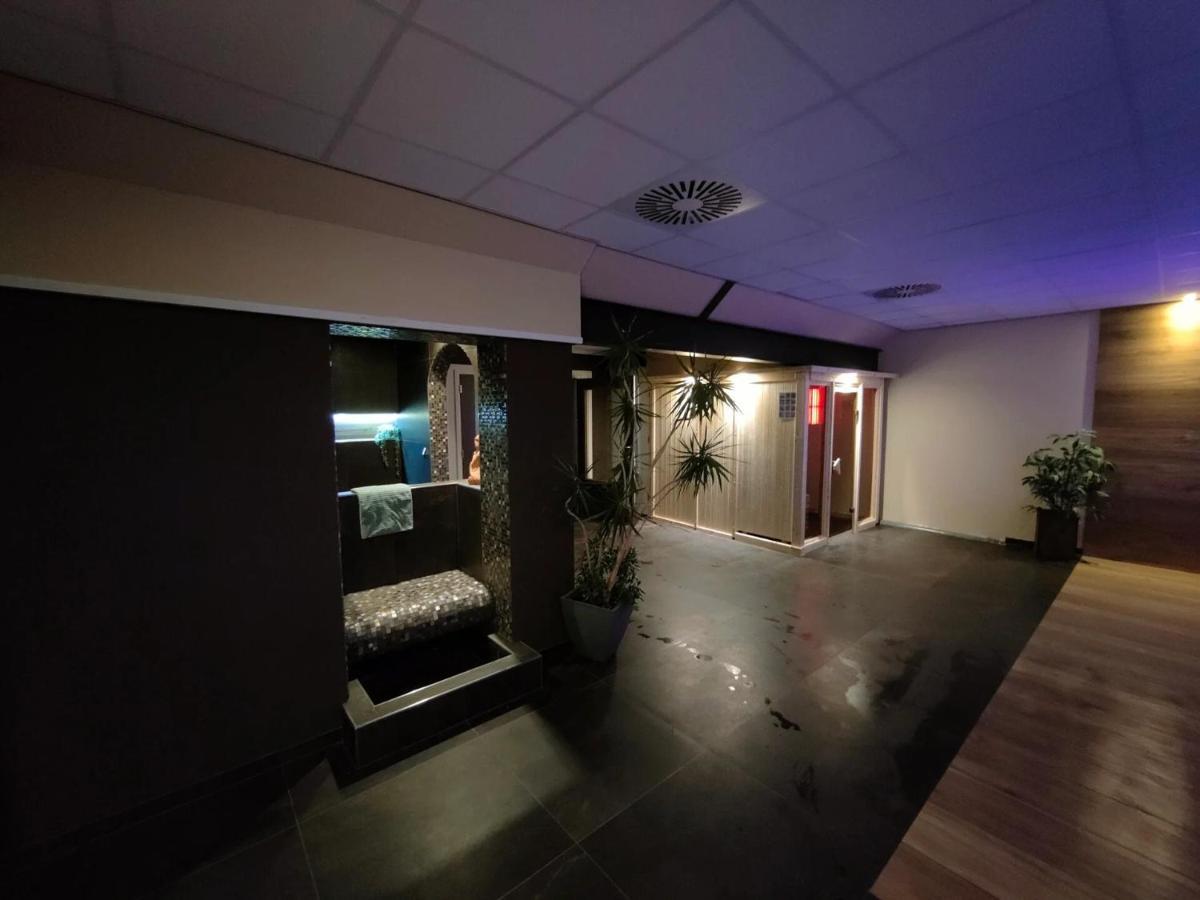 B&B Hotel De Vrije Vogel Elsloo  外观 照片