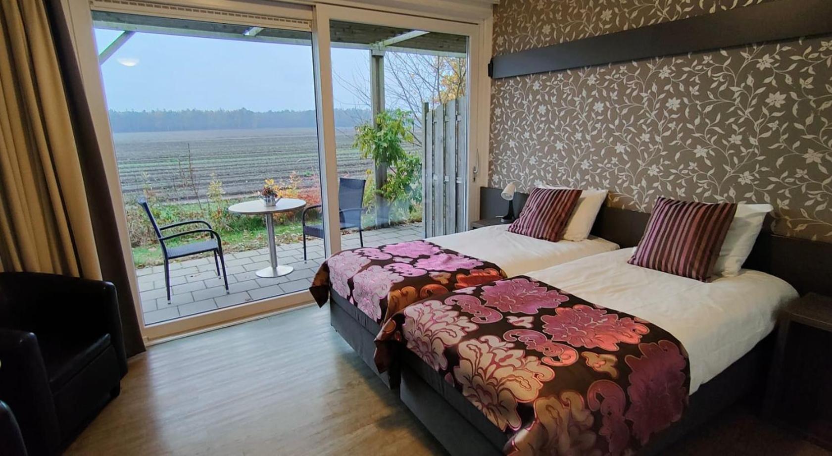 B&B Hotel De Vrije Vogel Elsloo  外观 照片